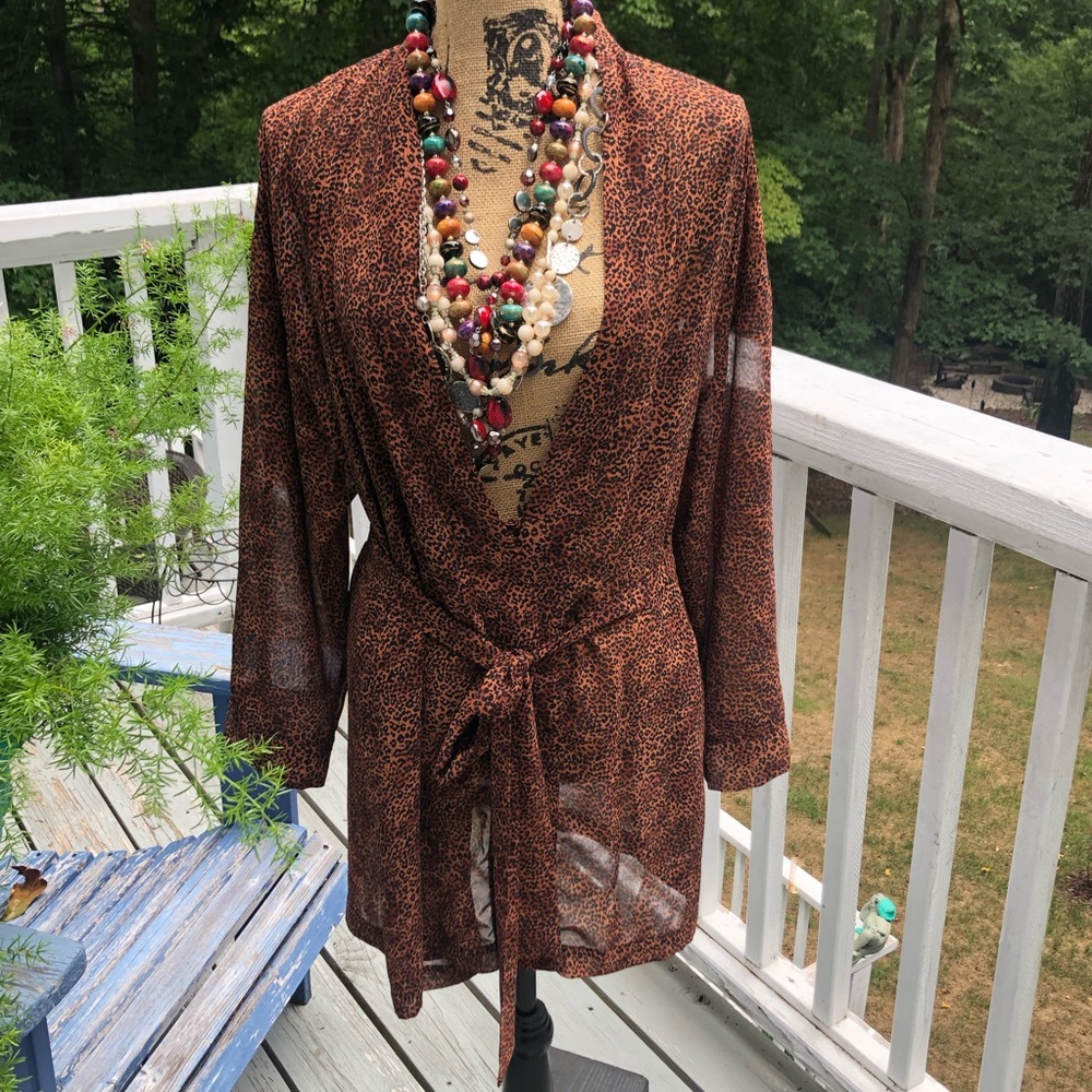 Victoria’s Secret leopard print kimono  size OS